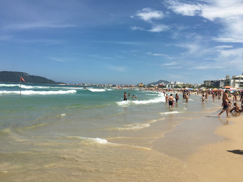 Residencial Ametista- 250 Metros Do Mar Daire Florianópolis Dış mekan fotoğraf